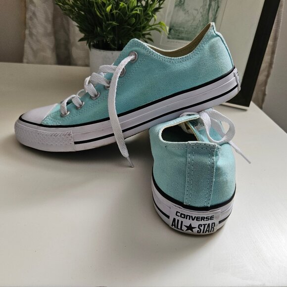 Converse Chuck Taylor Low Sneakers - Picture 1 of 5